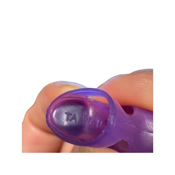 Vintage Barbie Taiwan Doll Shoes Lot – Wedge Heels & single Slippers (1970s–80s) - Picture 5 of 7